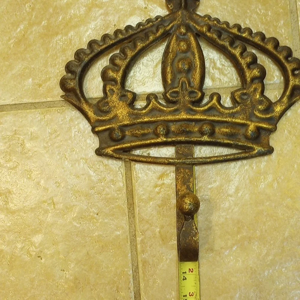 Crown Hook - Picture 7 of 7